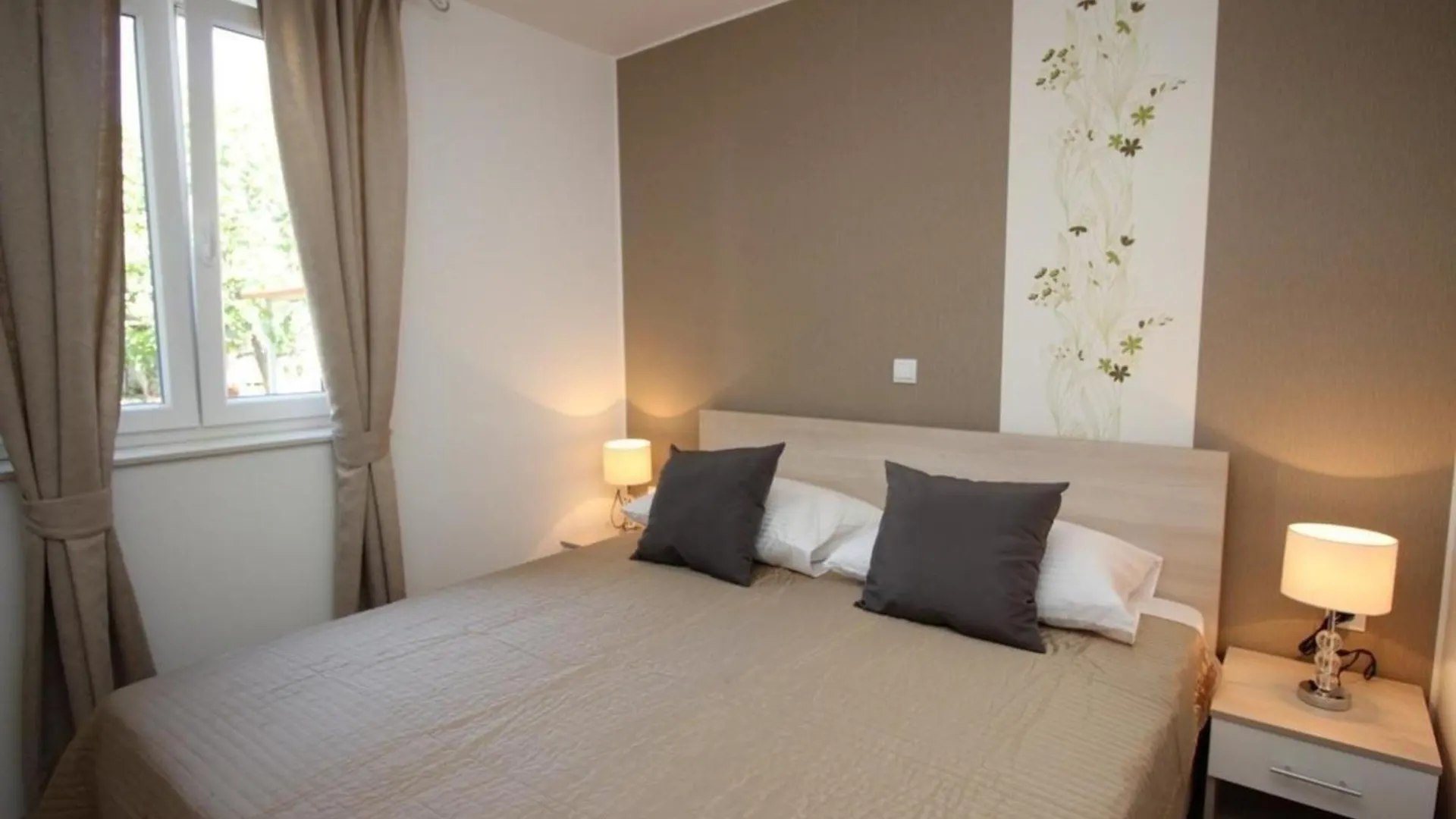 Tolles Appartement In Baska Mit Eigener Terrasse Croatia